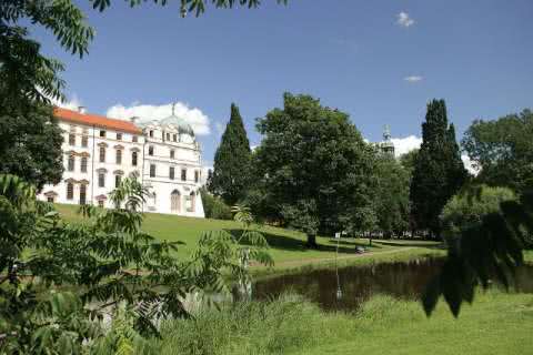 Celle Vespa-World-Days Schloss Aussenansicht